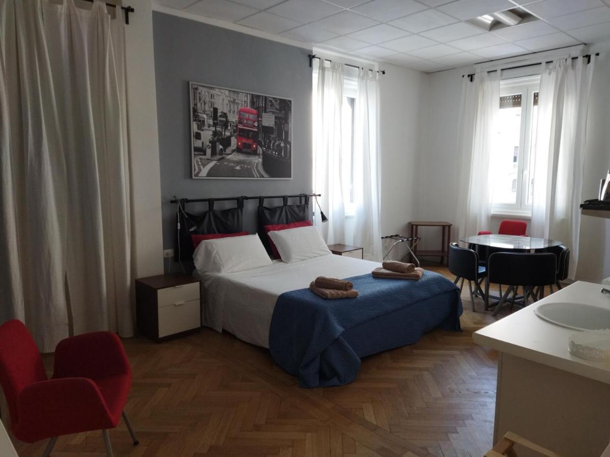 Piazza Goldoni Rooms Τεργέστη Εξωτερικό φωτογραφία